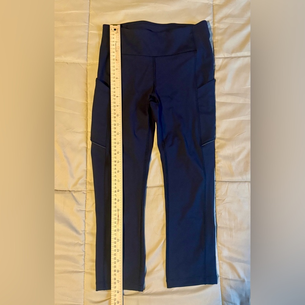 Lululemon Women’s Navy Leggings Sz. 4